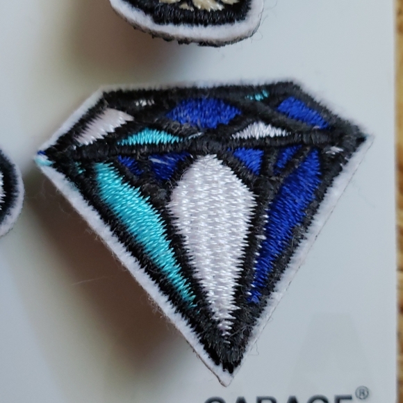 Garage cloth patch pins - Picture 6 of 7